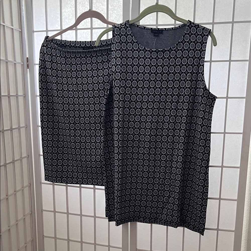 J. Jill Navy and White Patterned 2 Piece Wearever Set